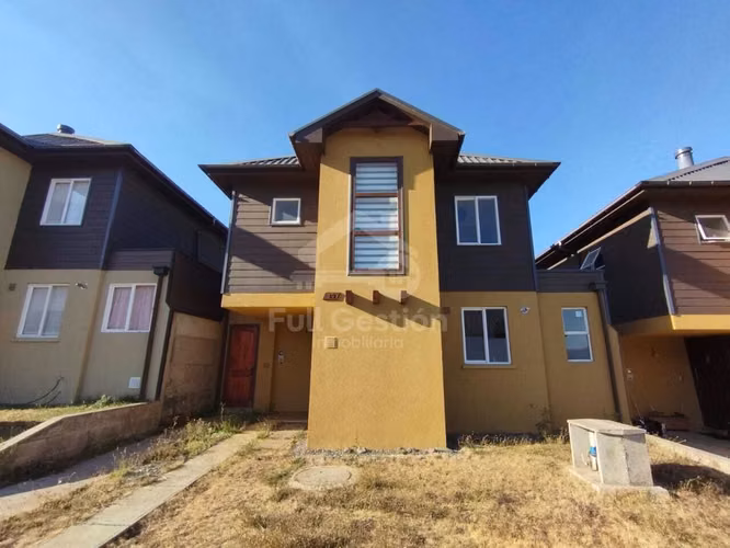 ARRIENDO/VENTA - Casa en Condominio, Hacienda Las Mariposas, Temuco.