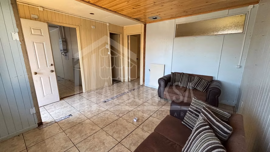 CASA EN AMPLIO TERRENO, PRESIDENTE IBÁÑEZ - Imagen 5