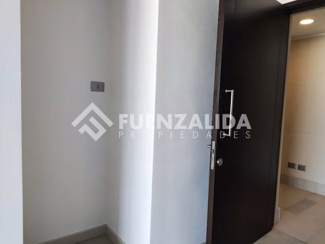 Arriendo Departamento San Joaquín 2 dorm Estacionamiento