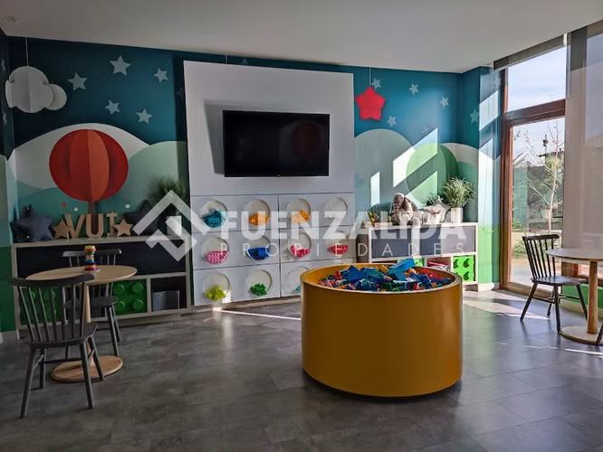 Arriendo Departamento San Joaquín 2 dorm Estacionamiento