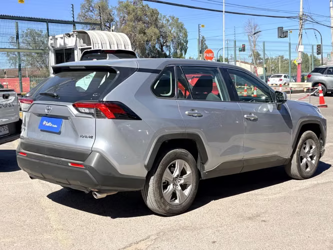 Toyota Rav4  2.0 LE 4X2 CVT AT 5P	 2023