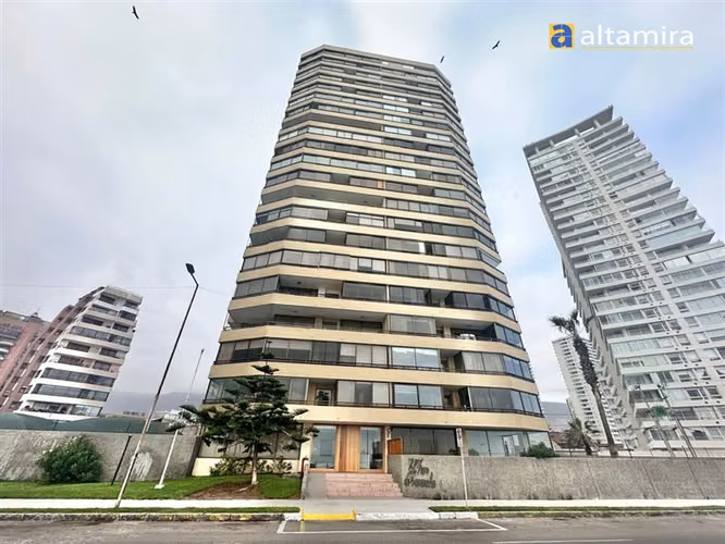 Departamento en venta de 3 dorm. en Iquique
