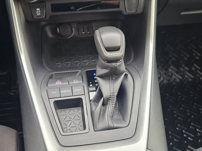 Toyota Rav4  2.0 LE 4X2 CVT AT 5P	 2025