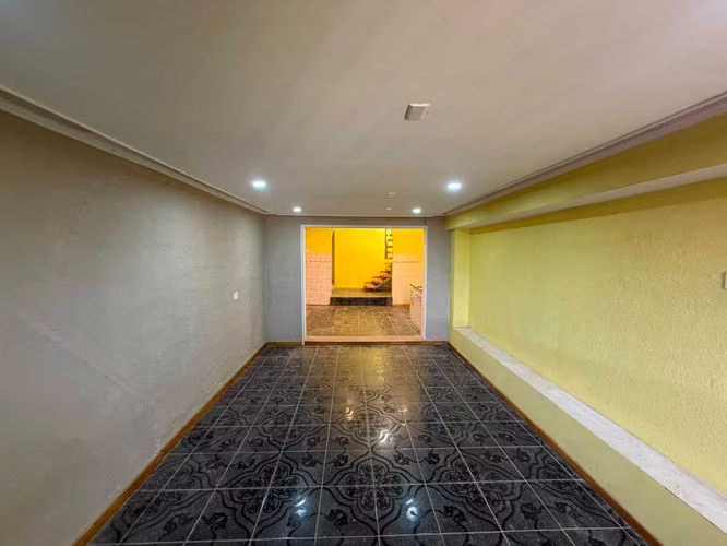 Hermosa Casa Moderna de 2 Pisos (176737)