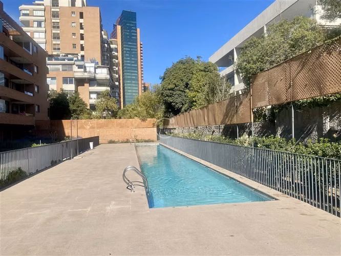 Departamento en arriendo de 4 dorm. en Vitacura