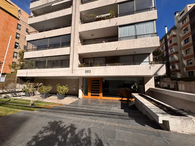 Depto 1D + Terraza, Walking Closet, Piso 6 – Las Condes