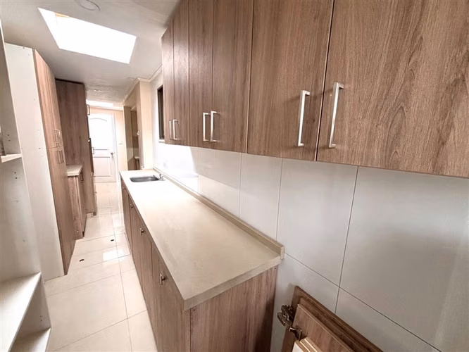 Casa en venta de 5 dormitorios Curauma