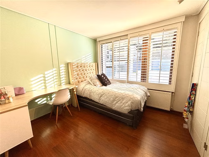 Casa en venta Condominio en Lo Curro 4Dormitorios+Servicios