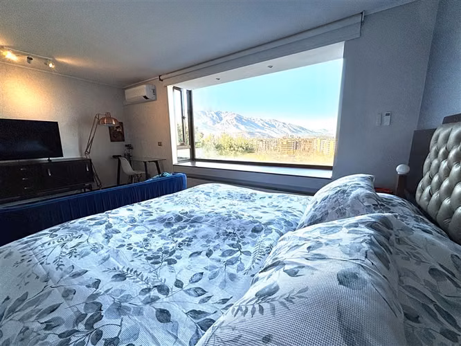 Casa en venta Condominio en Lo Curro 4Dormitorios+Servicios