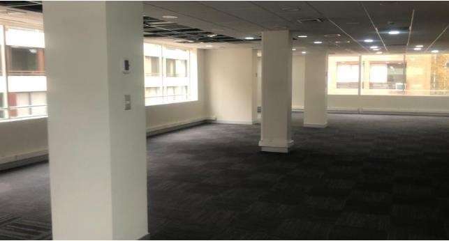 Arriendo OFICINA en Edificio Apoquindo 3001 Barrio El Golf - Imagen 2