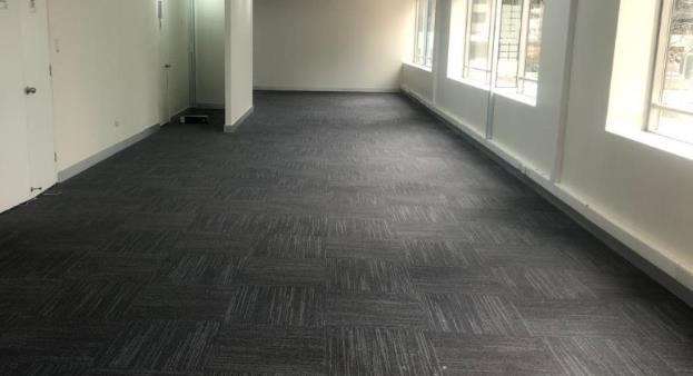 Arriendo OFICINA en Edificio Apoquindo 3001 Barrio El Golf - Imagen 5