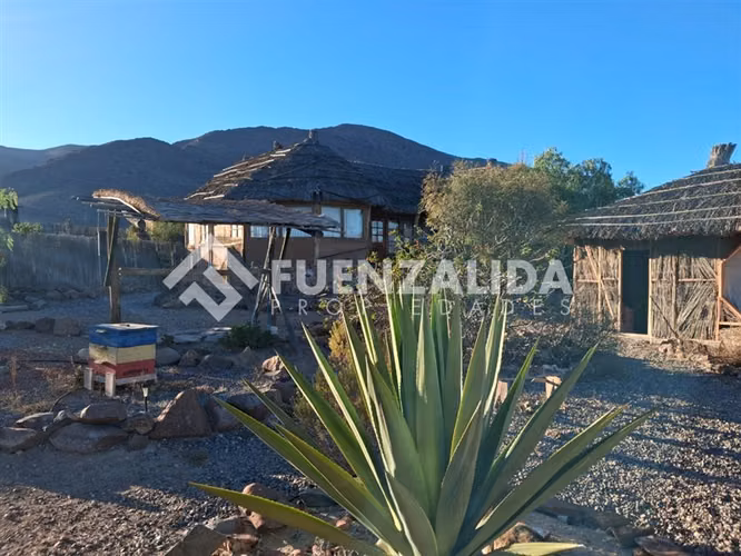3 Casas y 3 Cabañas Sector Las Porotas, Vallenar