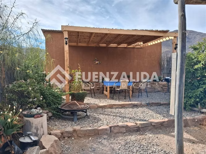 3 Casas y 3 Cabañas Sector Las Porotas, Vallenar