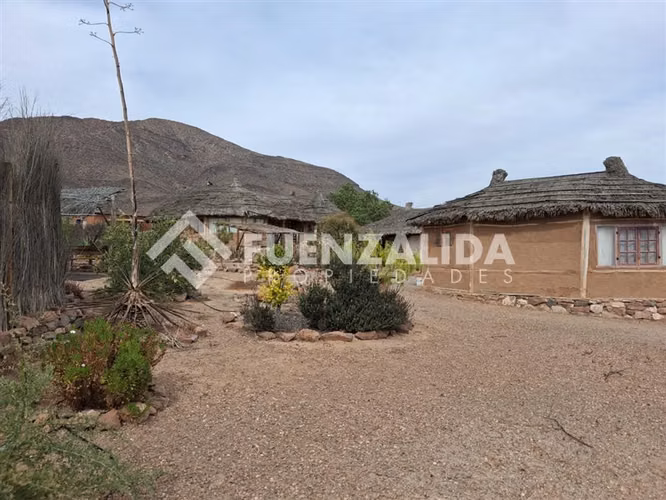3 Casas y 3 Cabañas Sector Las Porotas, Vallenar