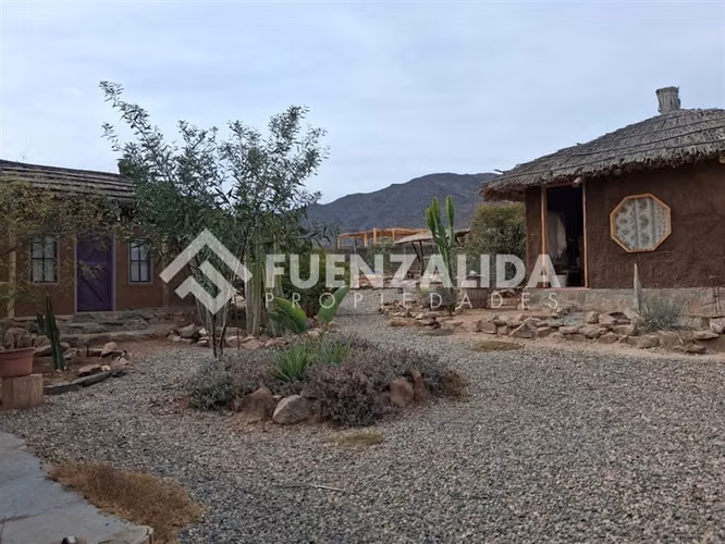 3 Casas y 3 Cabañas Sector Las Porotas, Vallenar