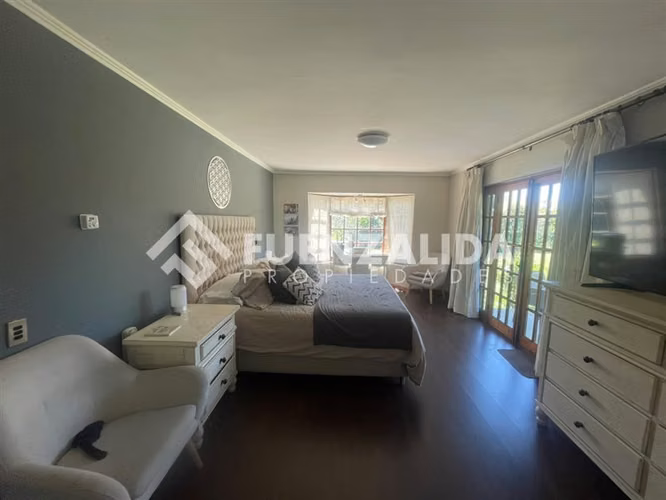 Casa en Venta 5 Dormitorios y 5 Baños, con Quincho y Piscina