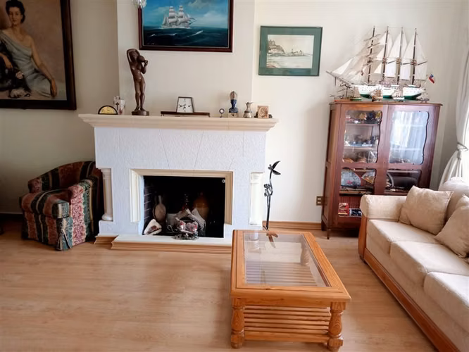 Casa en arriendo de 6 dormitorios en Viña del Mar