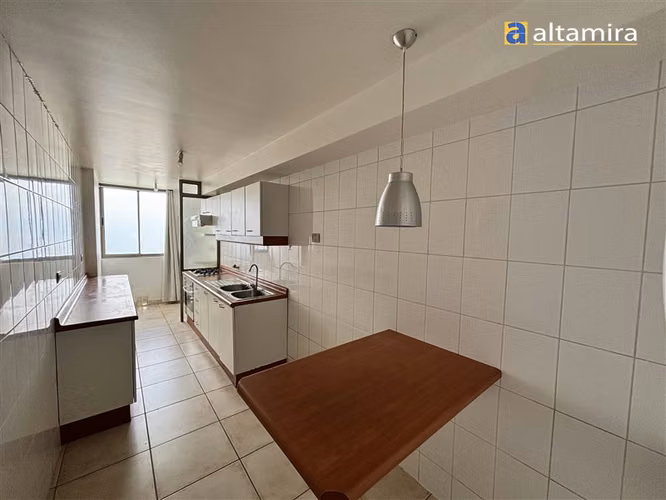 Departamento en arriendo de 4 dorm. en Iquique