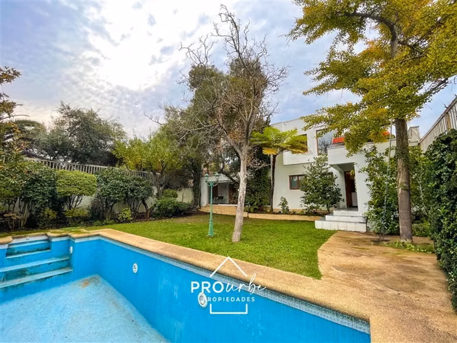Casa en venta de 8 dorm. en Providencia