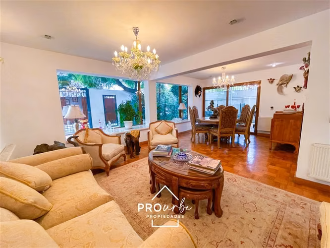Casa en venta de 8 dorm. en Providencia