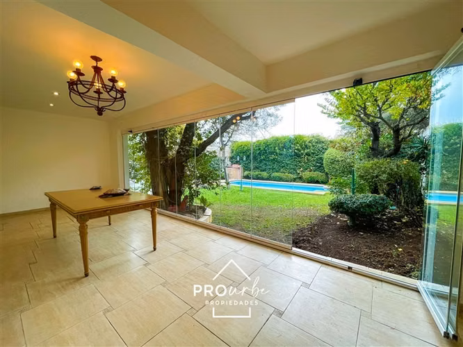 Casa en venta de 8 dorm. en Providencia