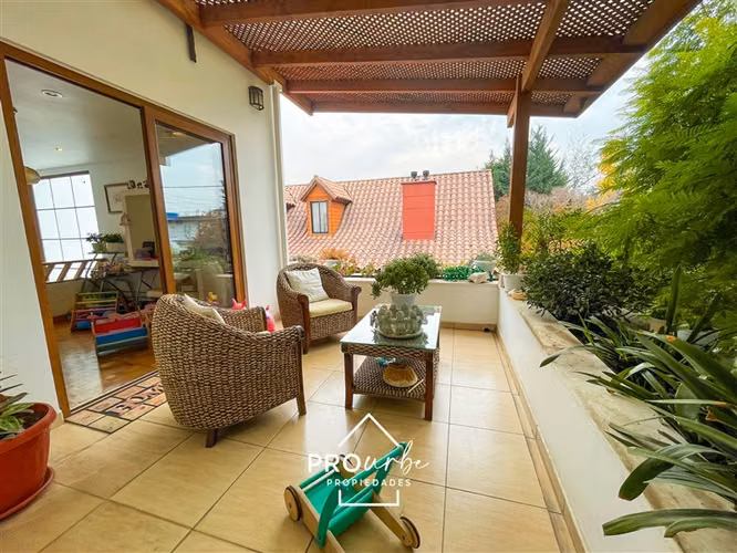 Casa en venta de 8 dorm. en Providencia