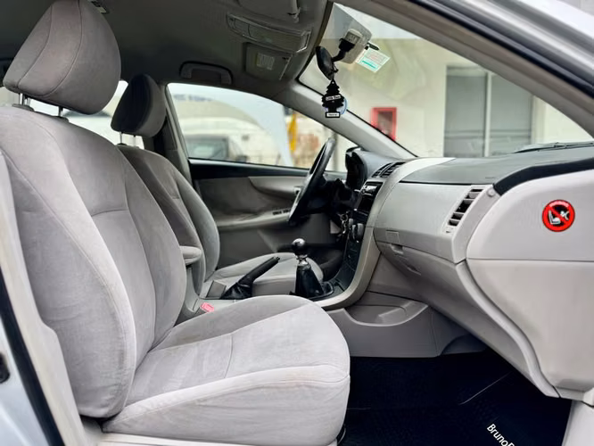 TOYOTA COROLLA SEDAN GLI - 2011 | 2525