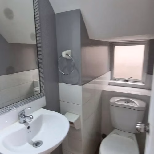 Hermosa Casa Bernardo Leighton Peña Blanca