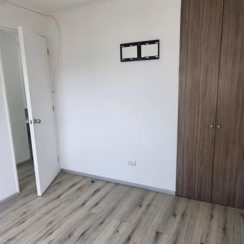 Hermosa Casa Bernardo Leighton Peña Blanca
