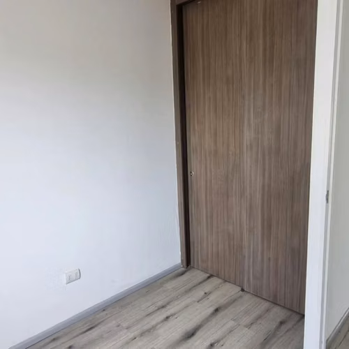 Hermosa Casa Bernardo Leighton Peña Blanca
