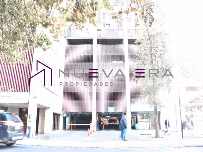 Vta de Estacionamientos a pasos de la Moneda (172259)