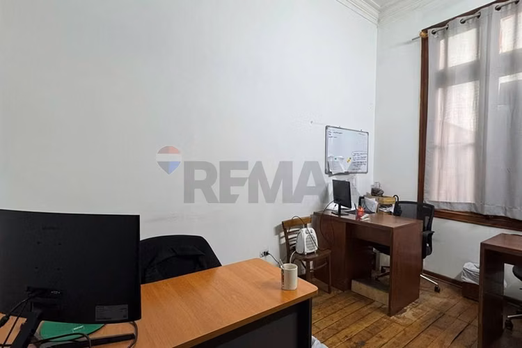 Casona patrimonial habilitada para oficinas