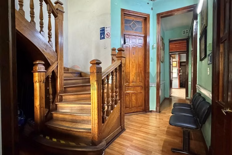 Casona patrimonial habilitada para oficinas