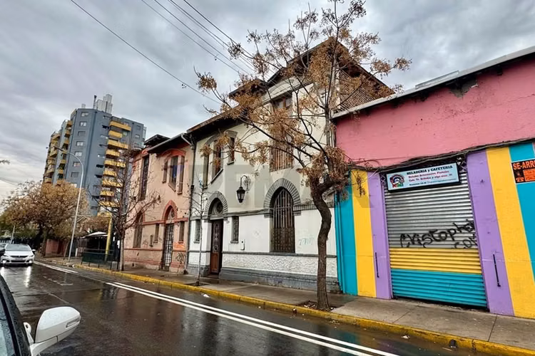 Casona patrimonial habilitada para oficinas