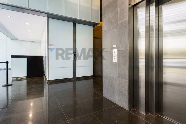 Oficina en arriendo los militares