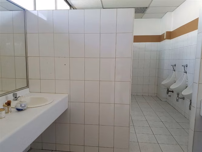 Oficinas con espacios logísticos para bodegar sector Macul