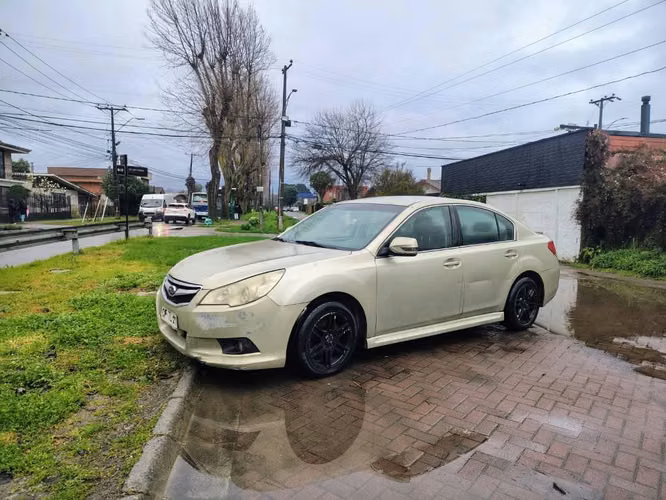 Subaru legacy 2010