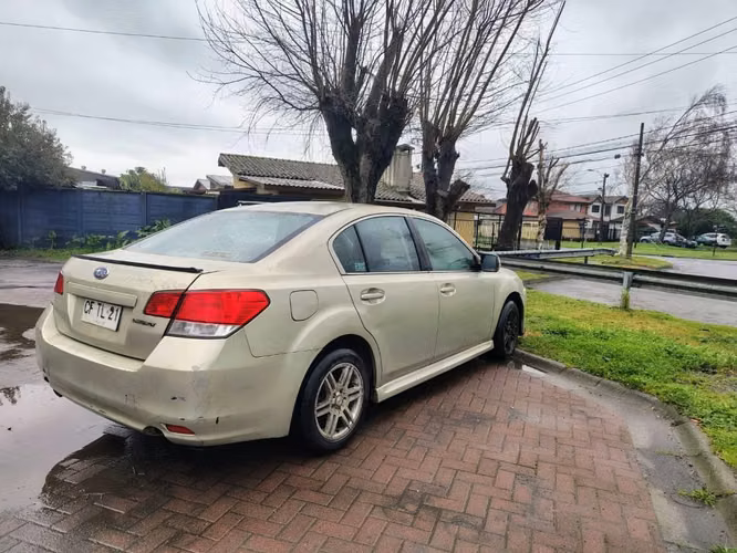Subaru legacy 2010
