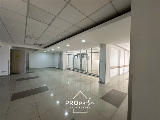 Oficina en arriendo en Santiago para centro medico
