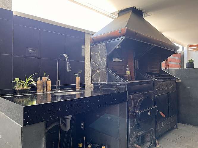 SE VENDE CASA ESQUINA 4D+3B SAN BERNARDO - Imagen 7