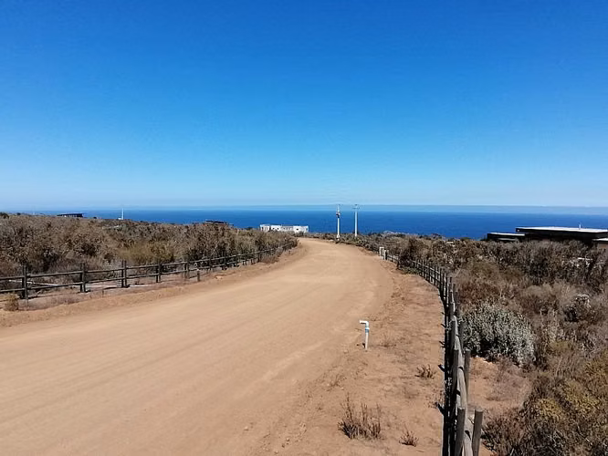 VENDO TERRENO ROCAS DEL MAR - LOS MOLLES