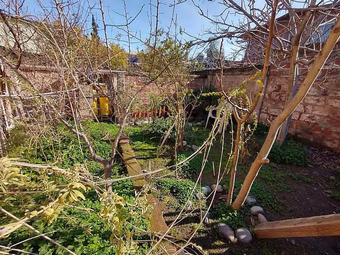 CASA DE 2 PISOS EN ÑUÑOA 4D/2B DE 220M2