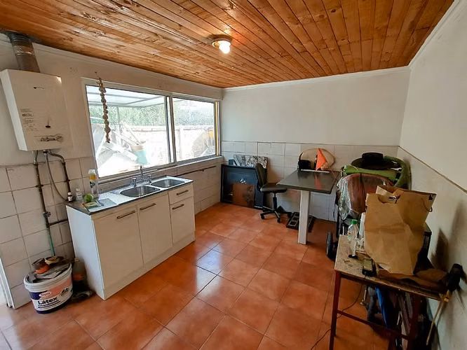 CASA DE 2 PISOS EN ÑUÑOA 4D/2B DE 220M2