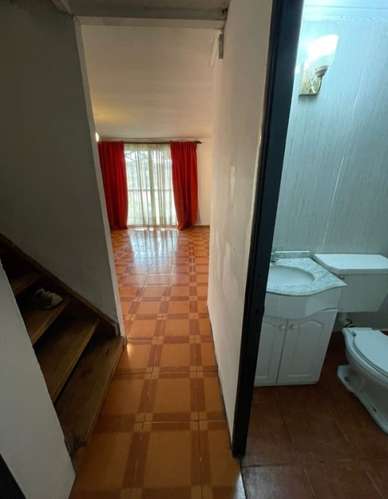 AMPLIA CASA EN AVENIDA EN MAIPU - Imagen 8