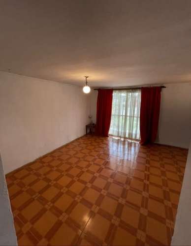 AMPLIA CASA EN AVENIDA EN MAIPU - Imagen 6