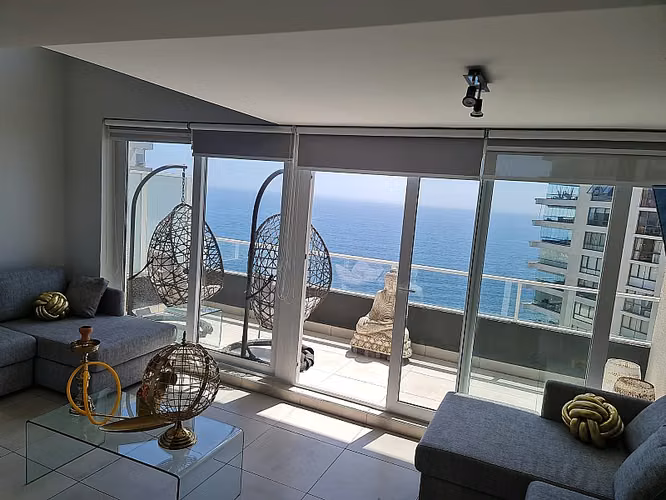 SE VENDE DUPLEX 1D 2B REÑACA NORTE VISTA AL MAR