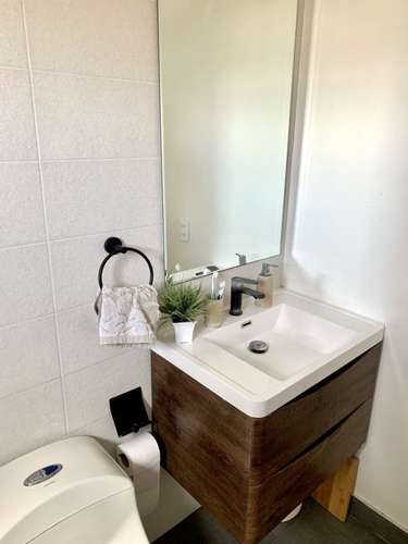 AMPLIO Y CÓMODO DEPARTAMENTO, RECIÉN REMODELADO - Imagen 13