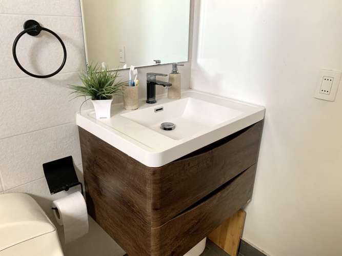 AMPLIO Y CÓMODO DEPARTAMENTO, RECIÉN REMODELADO - Imagen 12