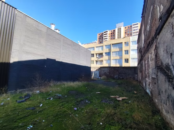 SE VENDE TERRENO. 206 M2. INDEPENDENCIA