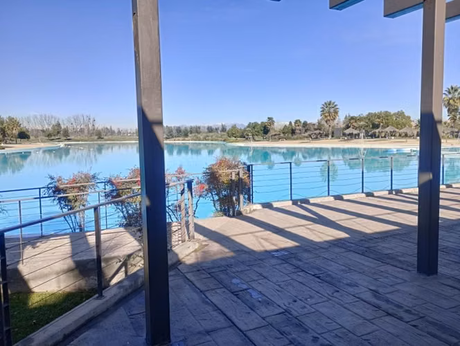 SE VENDE ESPECTACULAR CASA EN CONDOMINIO. SAN BERNARDO.